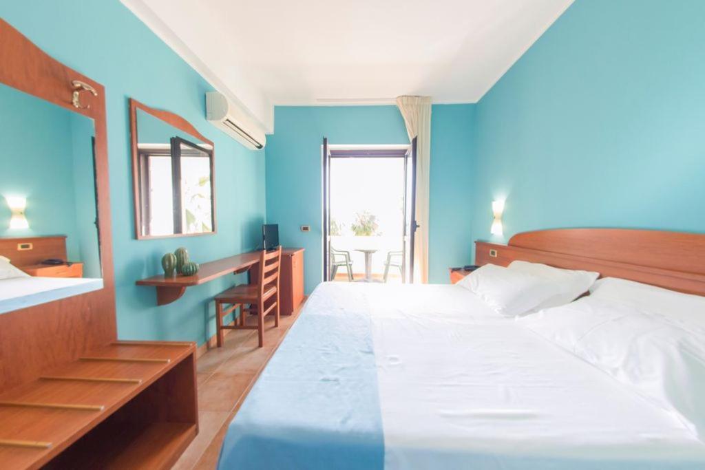 Costa Degli Dei Resort 梵蒂冈角 外观 照片